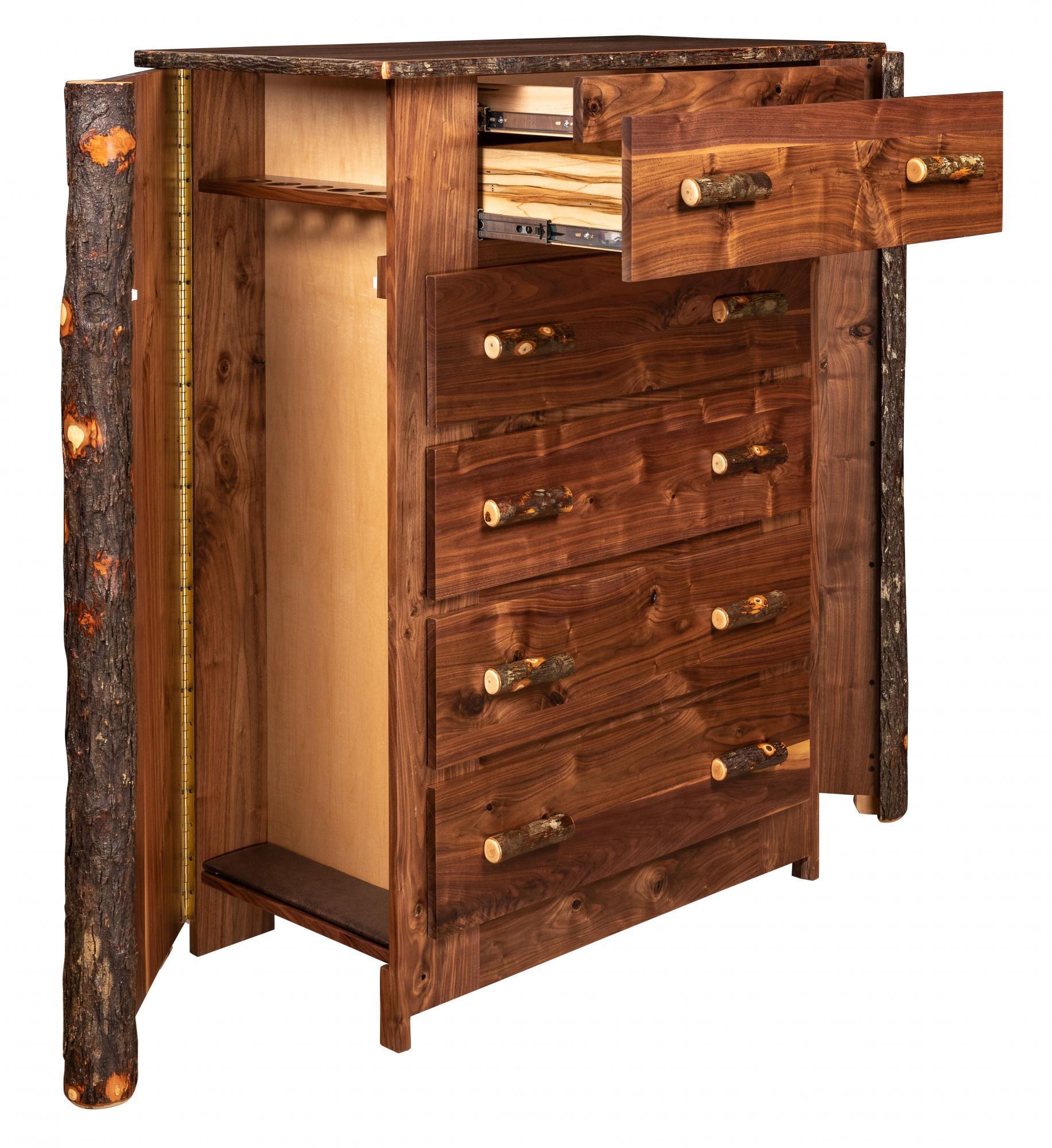 https://coveredbridgefurniture.com/sites/default/files/styles/max-width-height_2000/public/product-images/1648%20Hickory%20Sportsmen%20Chest%20All%20Open.jpg?itok=2dpQLQyC
