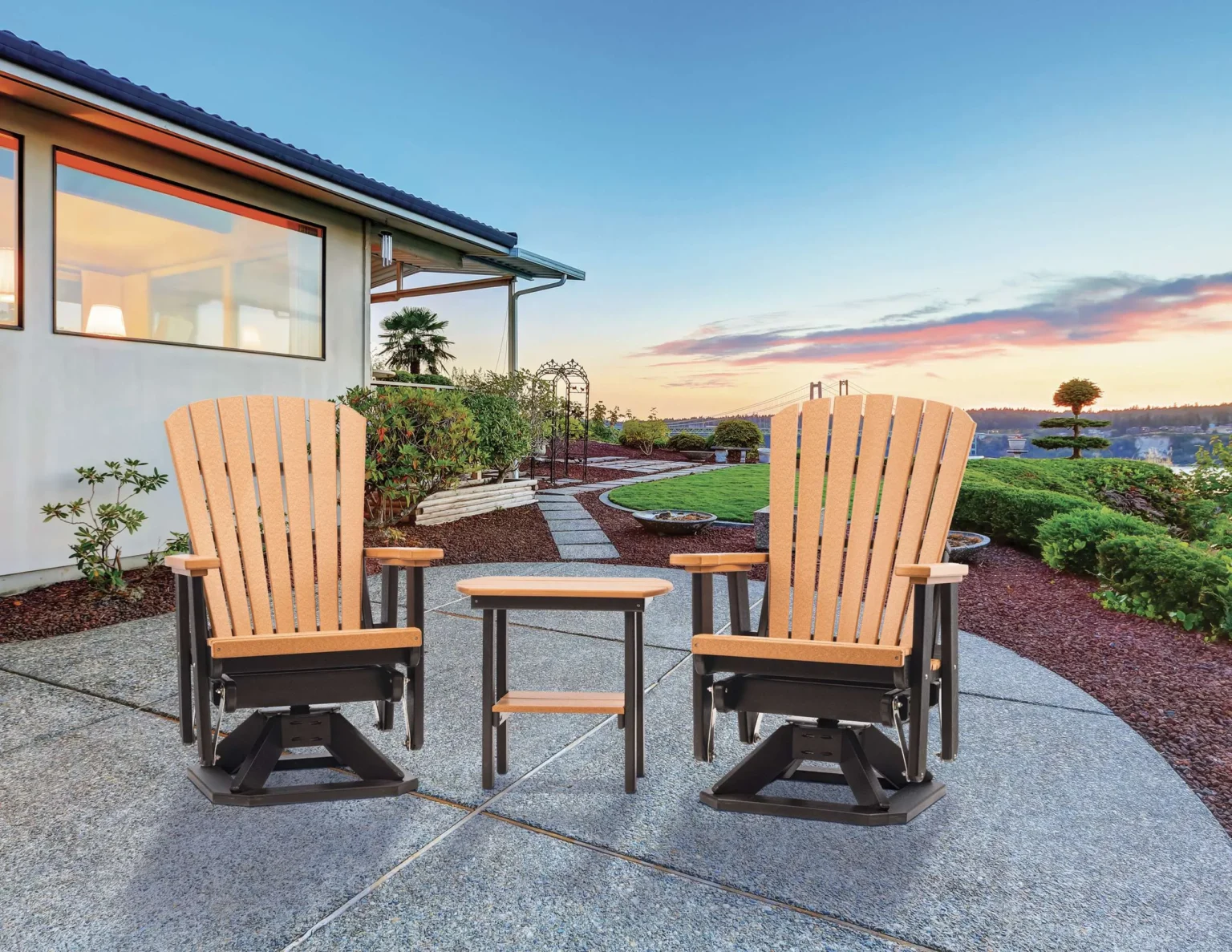 02-Grand-Lake-Swivel-Glider_Black-and-Cedar_Lifestyle