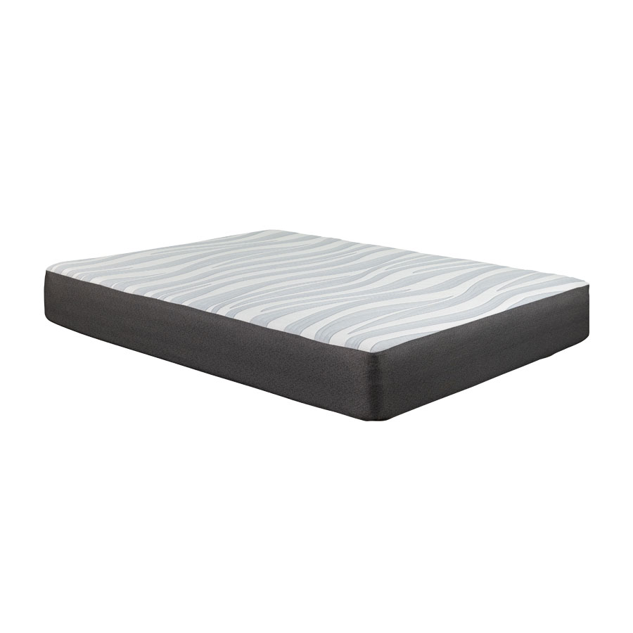 Leann Rose-side view